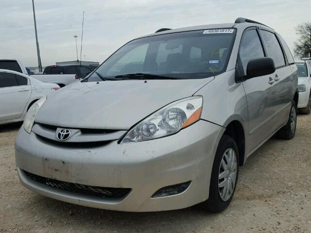 5TDZK23C69S279578 - 2009 TOYOTA SIENNA CE SILVER photo 2