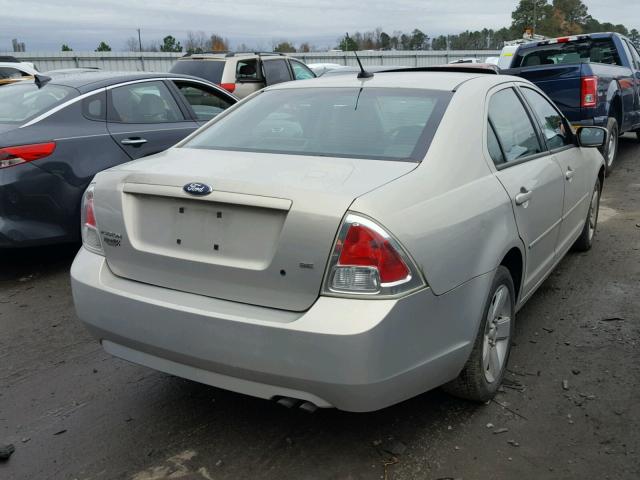 3FAHP07Z29R127449 - 2009 FORD FUSION SE GOLD photo 4