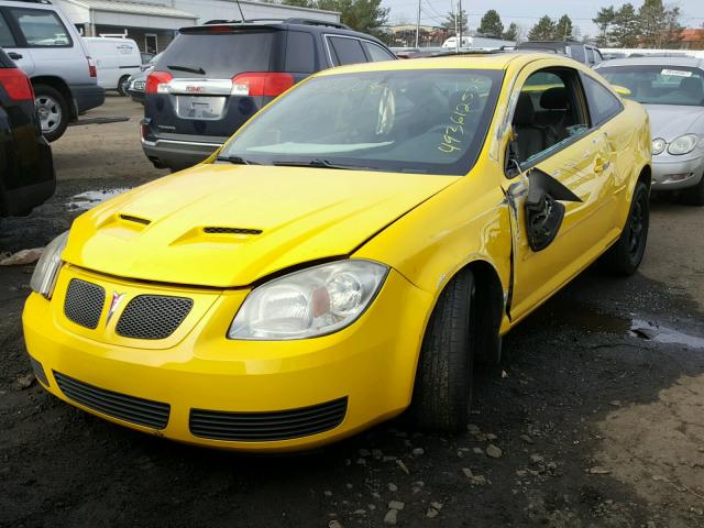 1G2AL15F477275312 - 2007 PONTIAC G5 YELLOW photo 2