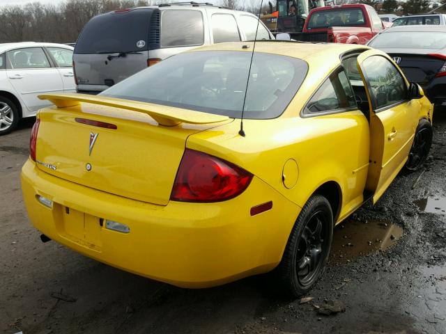 1G2AL15F477275312 - 2007 PONTIAC G5 YELLOW photo 4