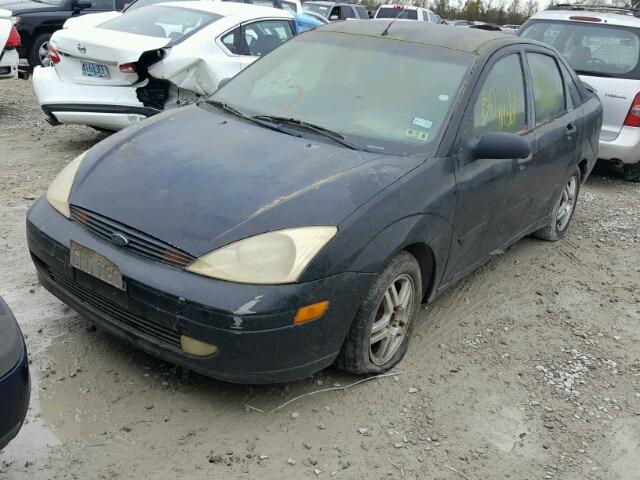 1FAFP3430YW429875 - 2000 FORD FOCUS SE BLACK photo 2