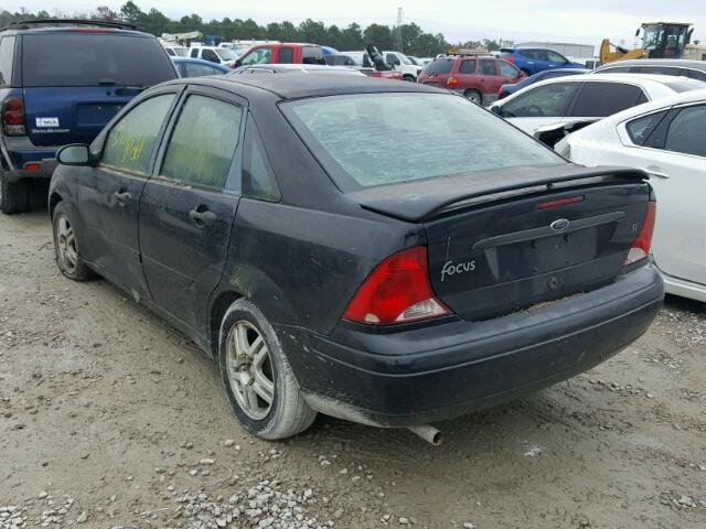 1FAFP3430YW429875 - 2000 FORD FOCUS SE BLACK photo 3