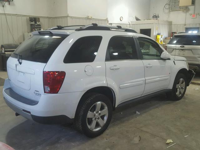 2CKDL73F766102955 - 2006 PONTIAC TORRENT WHITE photo 4