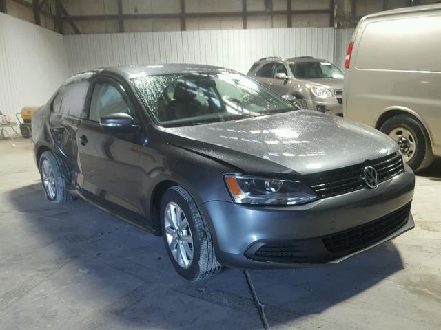 3VWDX7AJXBM367112 - 2011 VOLKSWAGEN JETTA SE GRAY photo 1