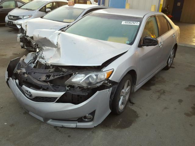 4T1BF1FK5EU816235 - 2014 TOYOTA CAMRY L SILVER photo 2