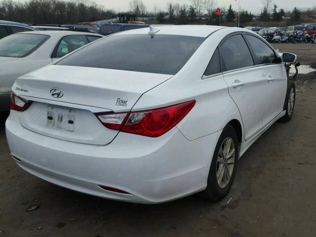 5NPEB4AC2BH207575 - 2011 HYUNDAI SONATA GLS WHITE photo 4