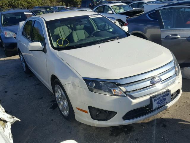 3FAHP0HA3BR289802 - 2011 FORD FUSION SE WHITE photo 1