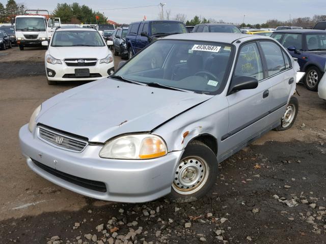 2HGEJ6626TH540498 - 1996 HONDA CIVIC DX SILVER photo 2