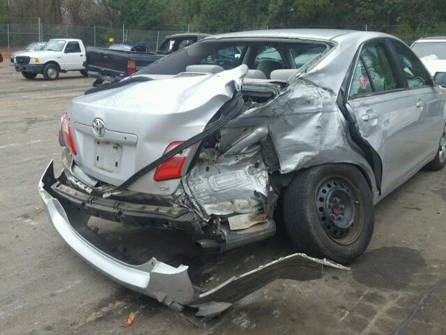 4T1BE46K17U725986 - 2007 TOYOTA CAMRY NEW SILVER photo 9