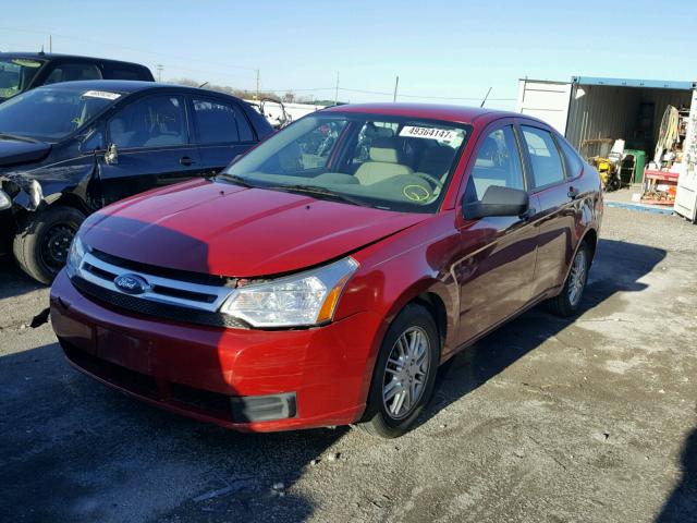 1FAHP35NX9W230780 - 2009 FORD FOCUS SE RED photo 2