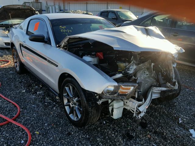 1ZVBP8AM4C5274665 - 2012 FORD MUSTANG SILVER photo 1