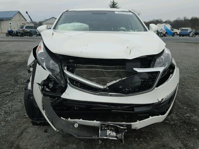 KNDPBCAC8G7878392 - 2016 KIA SPORTAGE L WHITE photo 9