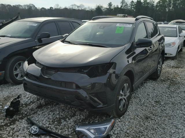 2T3ZFREV6HW349623 - 2017 TOYOTA RAV4 LE Qara foto 2