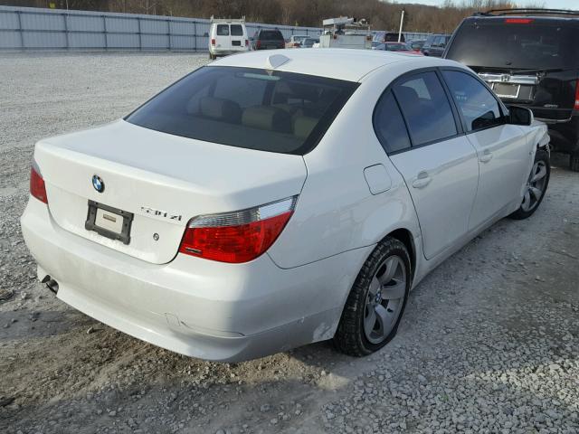 WBANF73567CU23935 - 2007 BMW 530 XI WHITE photo 4