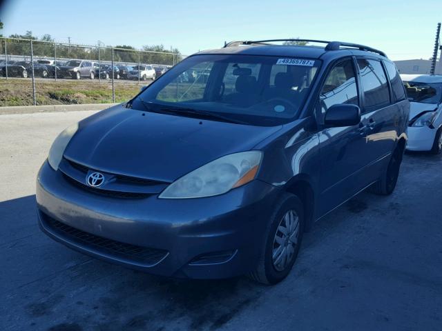 5TDZA23C56S541654 - 2006 TOYOTA SIENNA CE GRAY photo 2