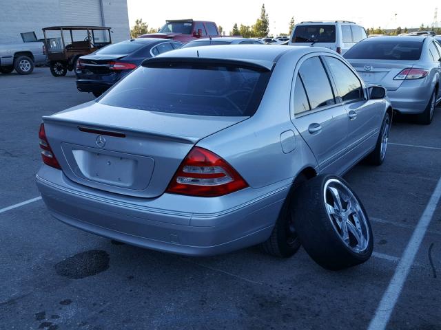 WDBRF61J72F222629 - 2002 MERCEDES-BENZ C 240 SILVER photo 4