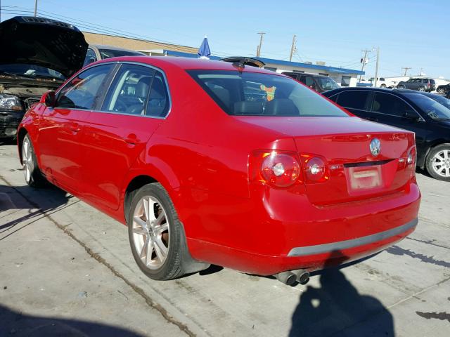 3VWBJ71KX7M063593 - 2007 VOLKSWAGEN JETTA 2.0T RED photo 3