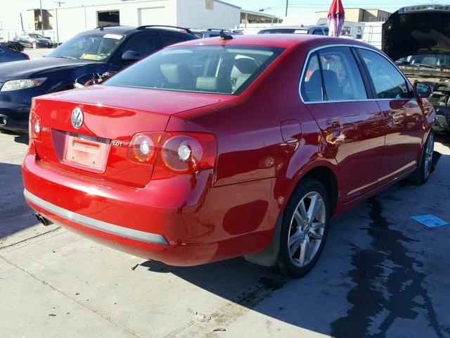 3VWBJ71KX7M063593 - 2007 VOLKSWAGEN JETTA 2.0T RED photo 4