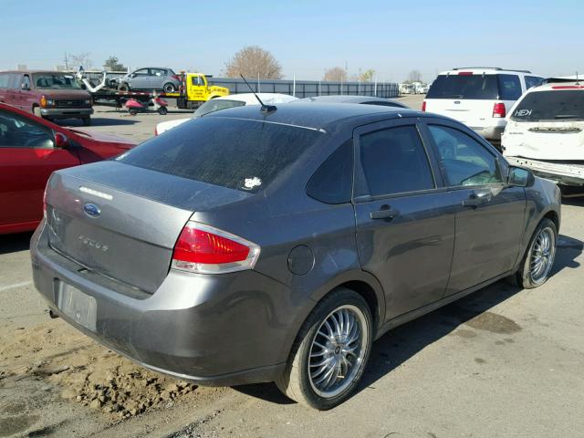 1FAHP3EN8AW156280 - 2010 FORD FOCUS S GRAY photo 4