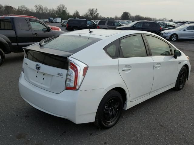 JTDKN3DU5E1744249 - 2014 TOYOTA PRIUS WHITE photo 4