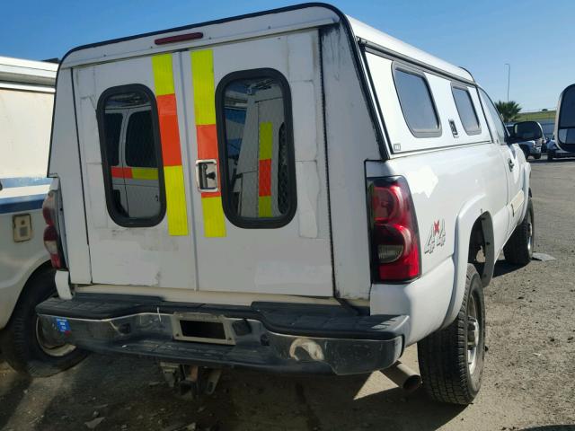 1GCHK24U84E376928 - 2004 CHEVROLET SILVERADO WHITE photo 4