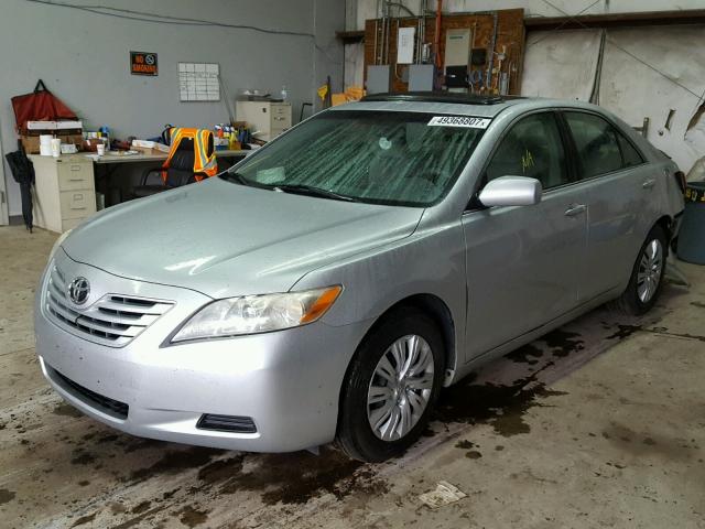 JTNBE46K073075845 - 2007 TOYOTA CAMRY NEW SILVER photo 2