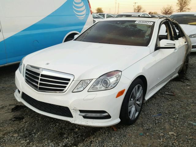 WDDHF2EB2DA674292 - 2013 MERCEDES-BENZ E 350 BLUE WHITE photo 2