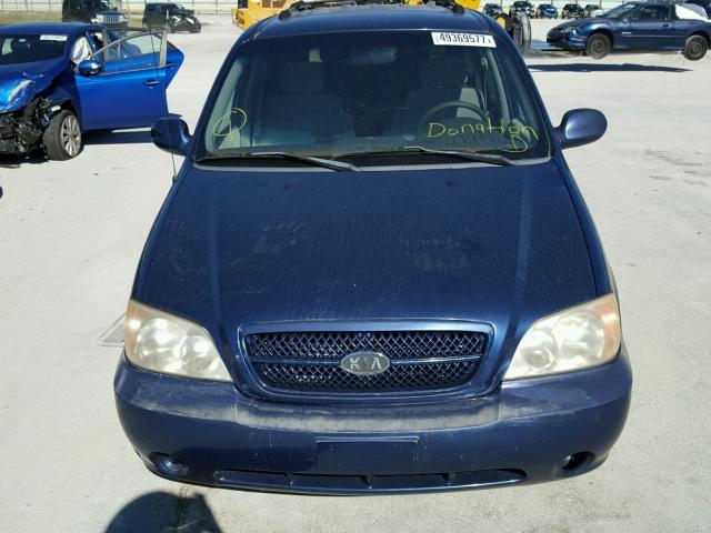 KNDUP131256623292 - 2005 KIA SEDONA EX BLUE photo 9