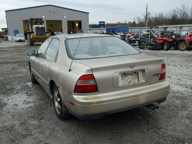 1HGCD5556RA038053 - 1994 HONDA ACCORD EX GOLD photo 3