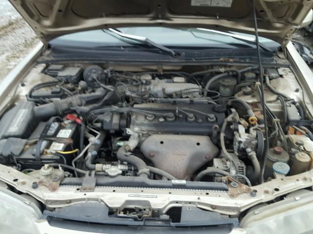 1HGCD5556RA038053 - 1994 HONDA ACCORD EX GOLD photo 7