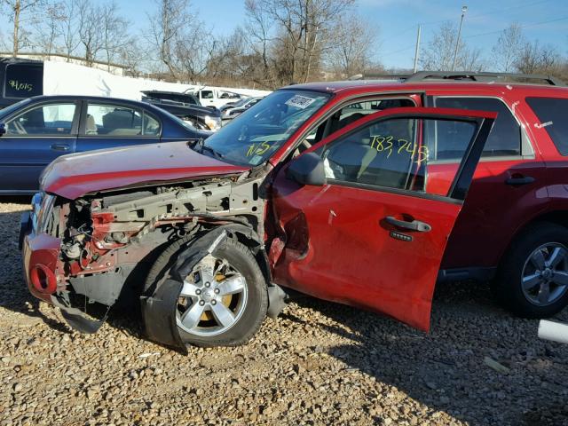 1FMCU0D79BKA38242 - 2011 FORD ESCAPE XLT MAROON photo 9