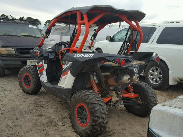 3JBPVAP22GJ000123 - 2016 CAN-AM MAVERICK X WHITE photo 3