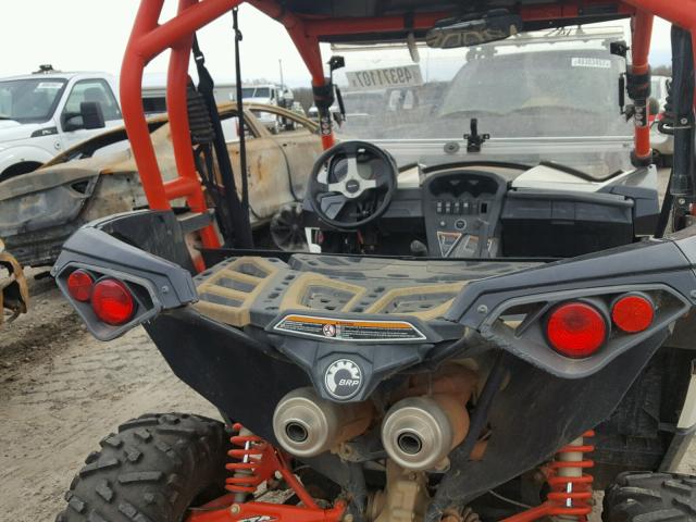 3JBPVAP22GJ000123 - 2016 CAN-AM MAVERICK X WHITE photo 6