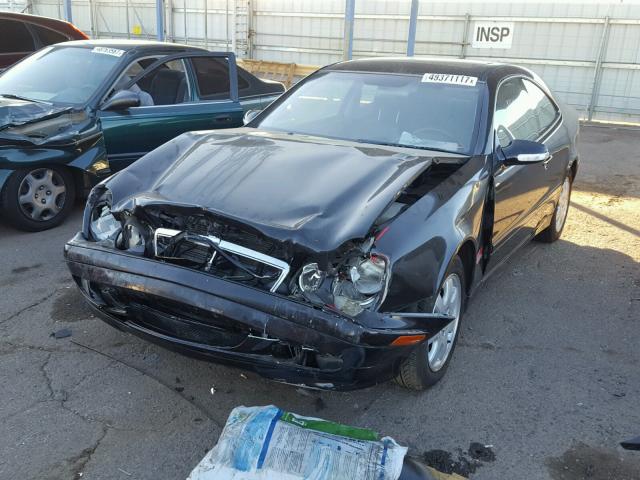 WDBLJ65G12T127987 - 2002 MERCEDES-BENZ CLK 320 BLACK photo 2