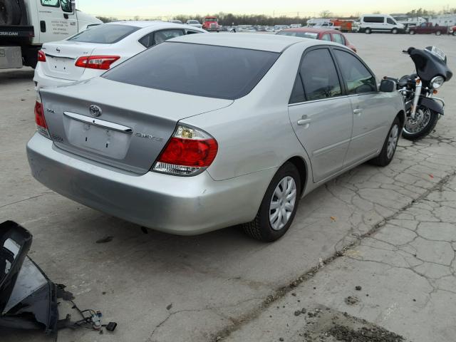 4T1BE32K75U945226 - 2005 TOYOTA CAMRY LE SILVER photo 4