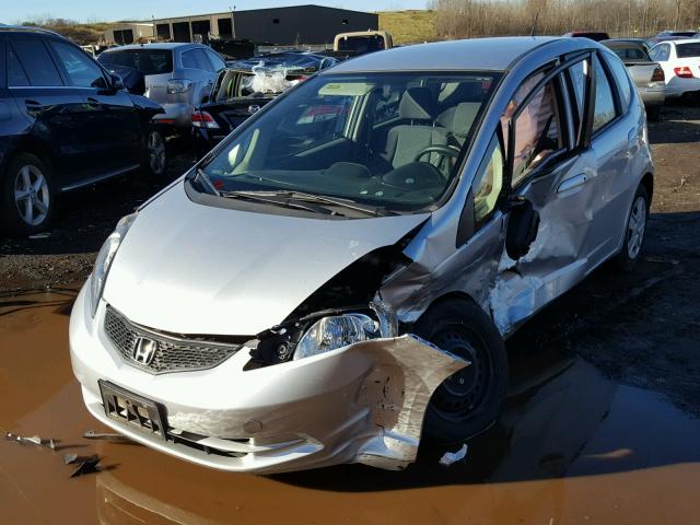 JHMGE8H32DC012425 - 2013 HONDA FIT SILVER photo 2