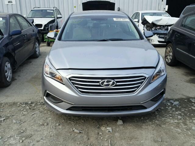 5NPE24AF2GH355193 - 2016 HYUNDAI SONATA SE GRAY photo 9