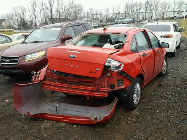 1FAHP35N38W133936 - 2008 FORD FOCUS SE RED photo 4