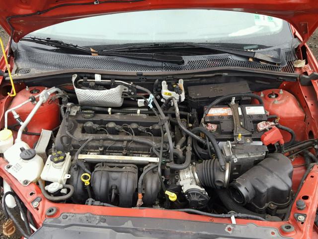 1FAHP35N38W133936 - 2008 FORD FOCUS SE RED photo 7