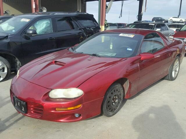 2G1FP22K122113983 - 2002 CHEVROLET CAMARO RED photo 2