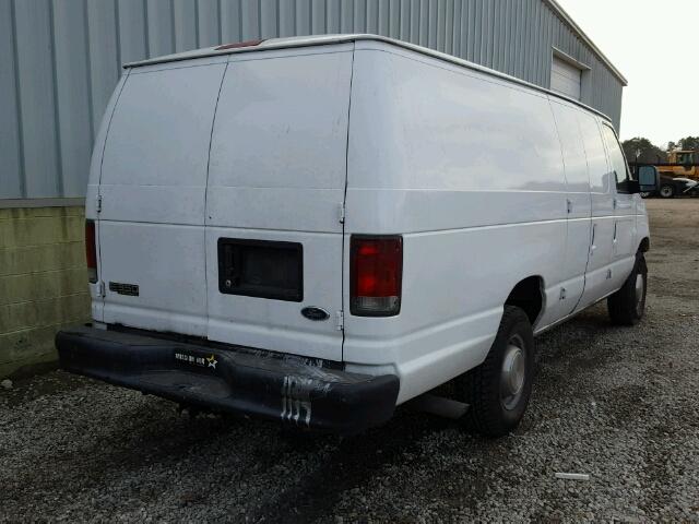 1FTSS34F73HA21582 - 2003 FORD ECONOLINE WHITE photo 4