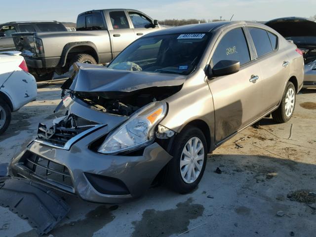 3N1CN7AP8GL839784 - 2016 NISSAN VERSA S GRAY photo 2