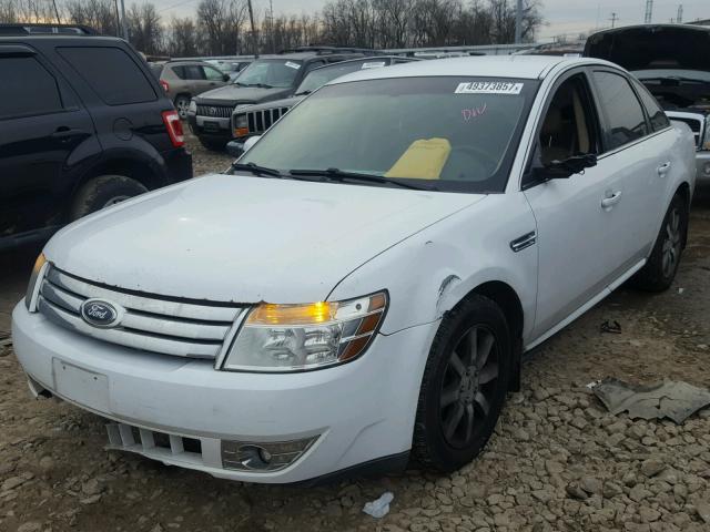 1FAHP24W18G117359 - 2008 FORD TAURUS SEL WHITE photo 2