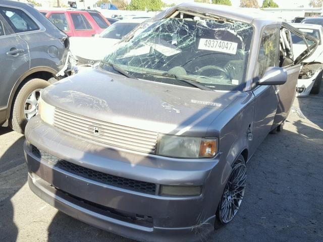 JTLKT334940143815 - 2004 TOYOTA SCION XB SILVER photo 2