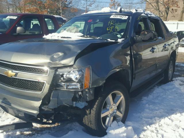 3GNTKFE35BG308493 - 2011 CHEVROLET AVALANCHE GRAY photo 9