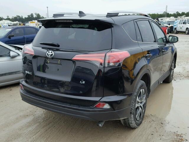 2T3ZFREV3HW355752 - 2017 TOYOTA RAV4 LE Qara foto 4