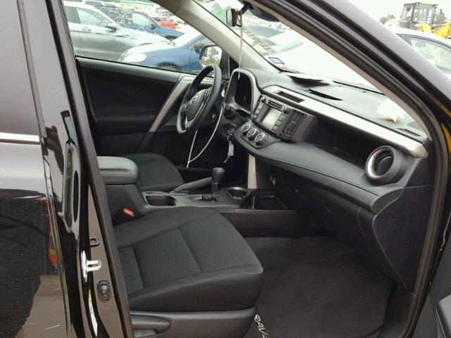 2T3ZFREV3HW355752 - 2017 TOYOTA RAV4 LE Qara foto 5