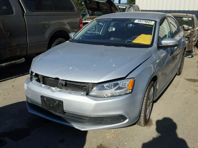 3VWD17AJ6EM396029 - 2014 VOLKSWAGEN JETTA SE SILVER photo 2