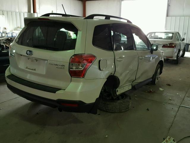 JF2SJAKC3FH839042 - 2015 SUBARU FORESTER 2 WHITE photo 4