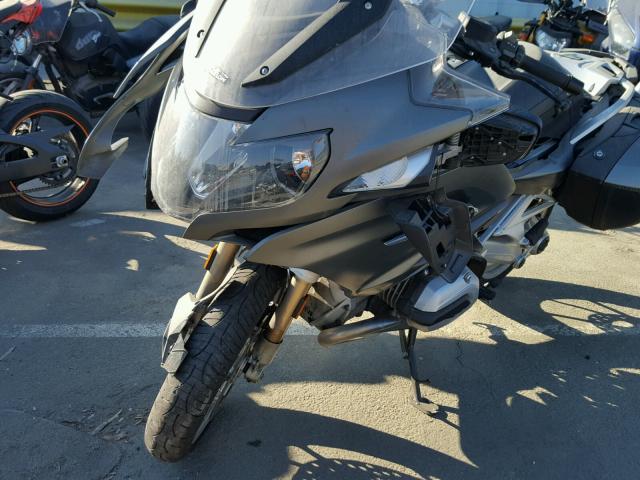 WB10A1301FZ192836 - 2015 BMW R1200 RT GRAY photo 9